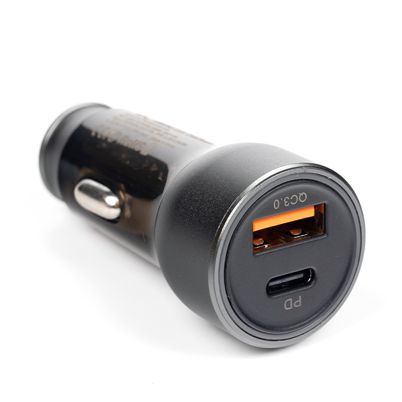 شارژر فندکی هیسکا مدل HCC-316 به همراه کابل تبدیل USB-C
