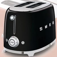 توستر اسمگ مدل SMEG TSF01BL