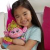 عروسک ترولز مدل Hug Time Poppy کد B6568
